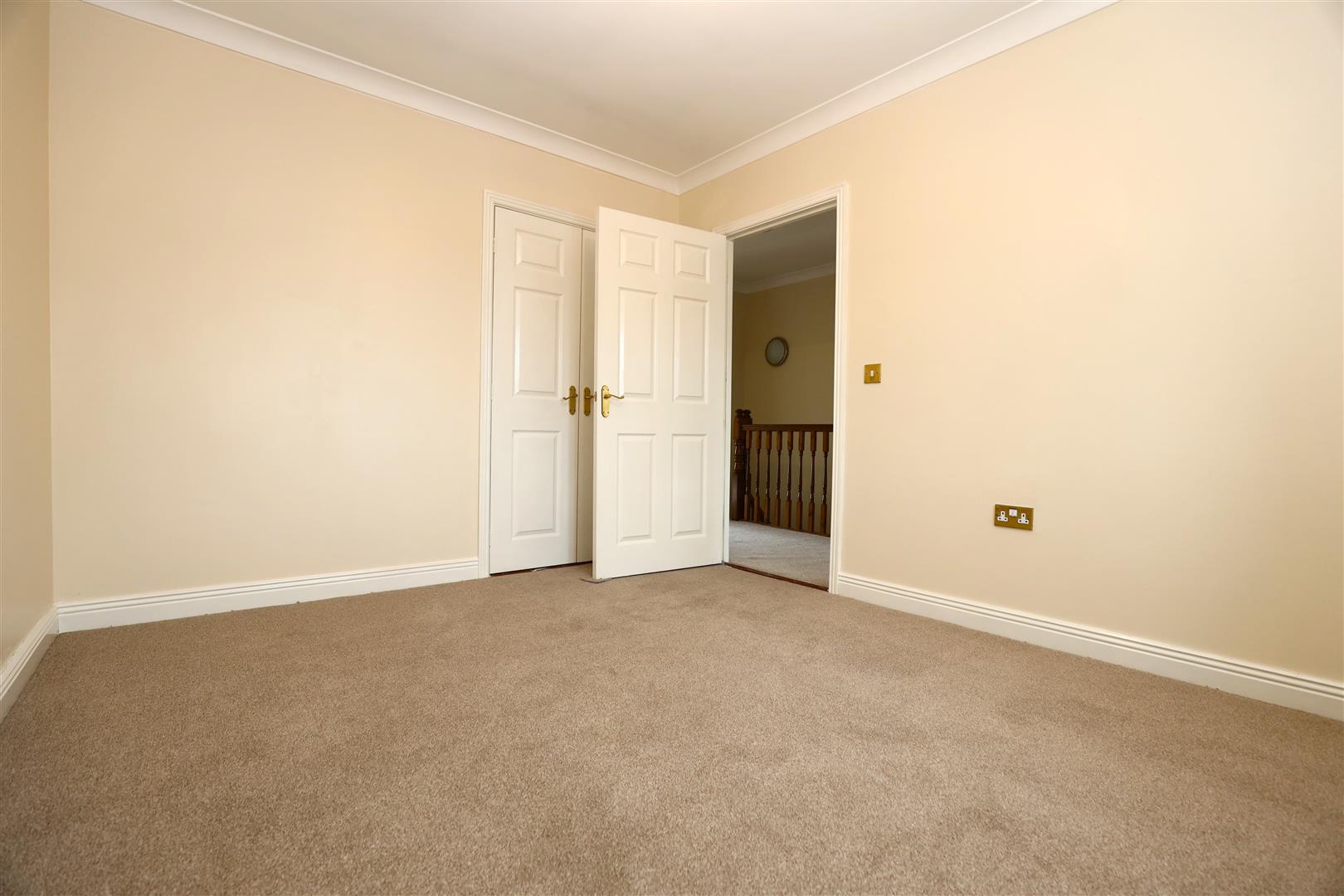 Llwyn Y Gog, Rhoose Point, Rhoose, Vale of Glamorgan, CF62 3LS